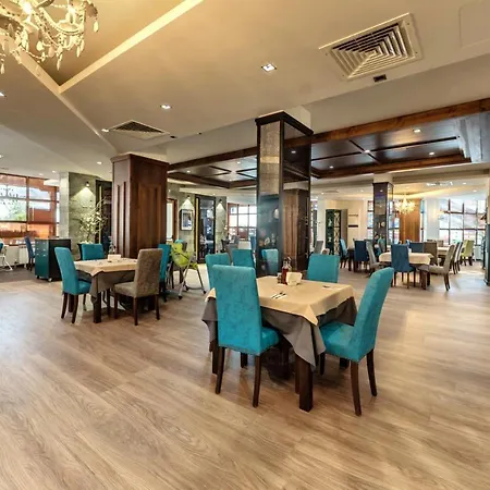 Belvedere Club 4* 반스코